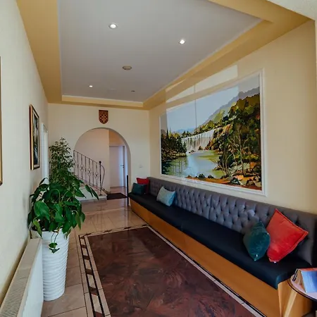 Diana Pensionat Makarska