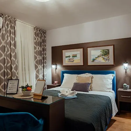 Diana Pensionat Makarska